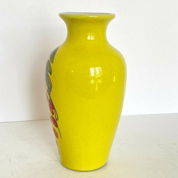 Vintage MCM Berry or Grape Cluster Yellow Mid Century Modern Vase 6" Tall - Picture 2 of 8